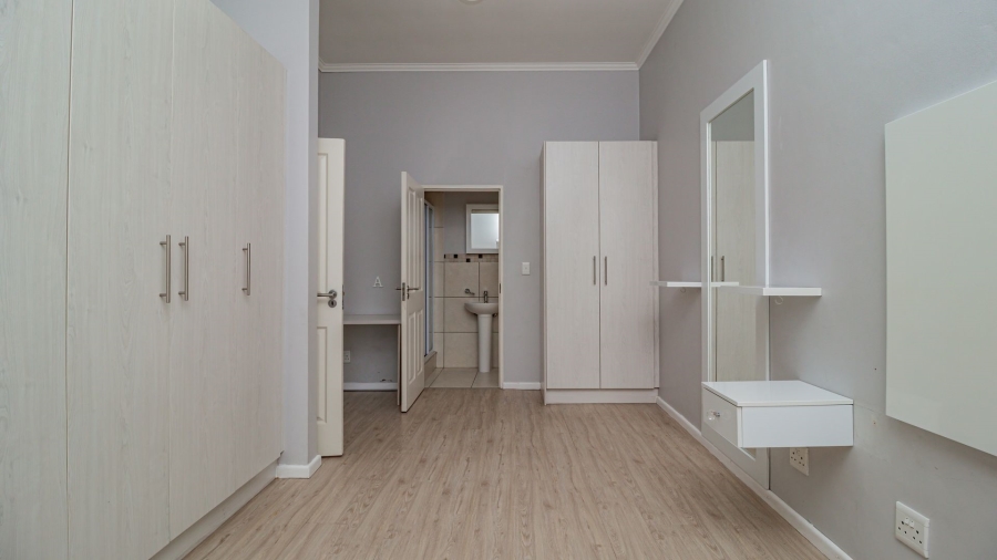 To Let 2 Bedroom Property for Rent in Claremont Western Cape